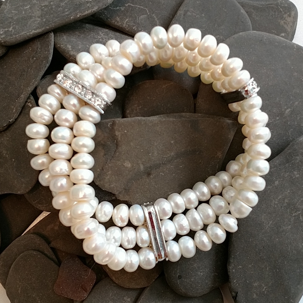 Bracelet, ring and earrings